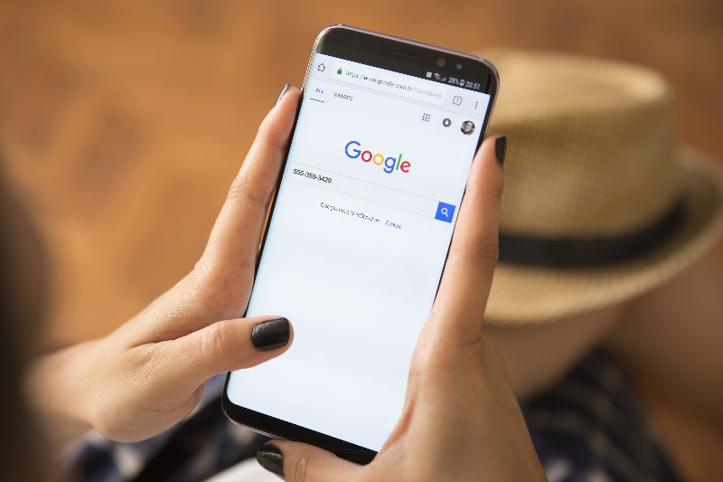 Cara mencari ponsel di Google