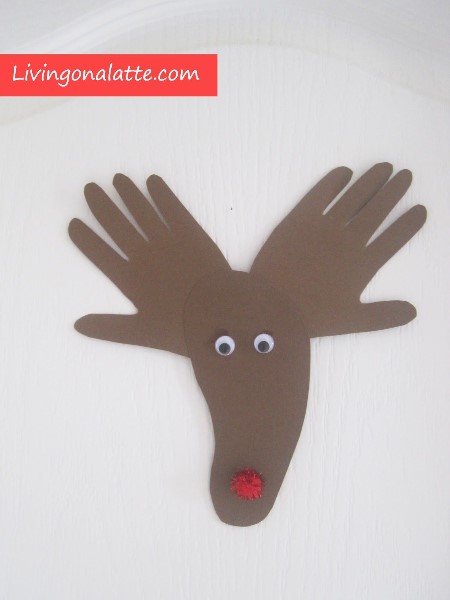 How to make a reindeer footprint with clay