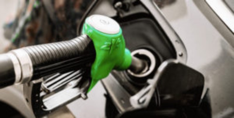 Trik terbaik untuk mengurangi konsumsi bensin di mobil Anda